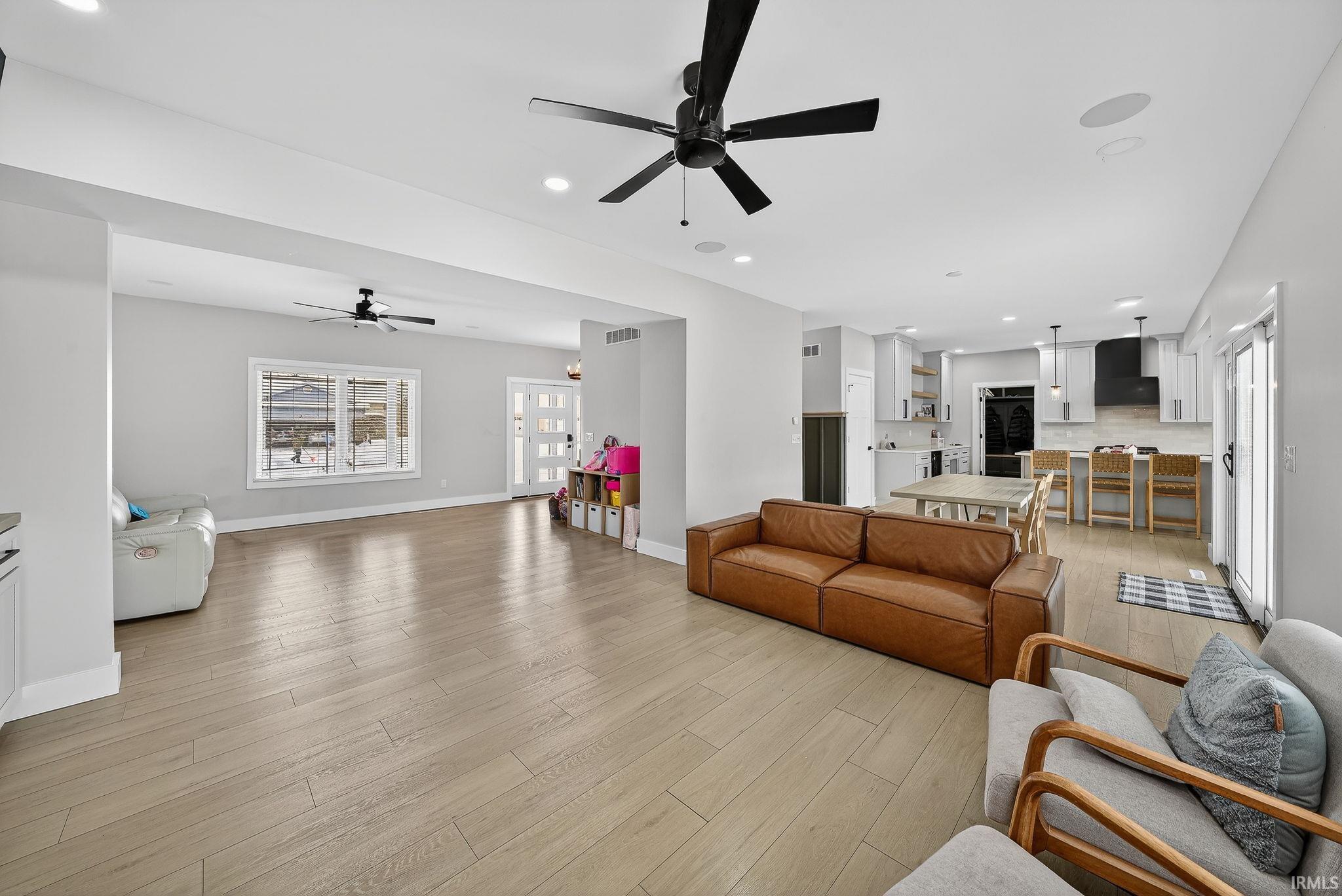 10079 Benamin Drive Granger IN 46530