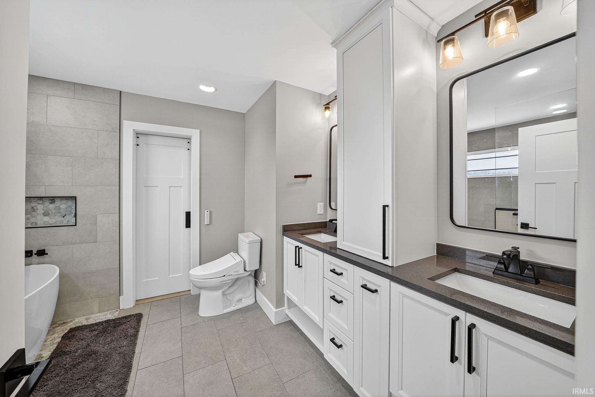 10079 Benamin Drive Granger IN 46530