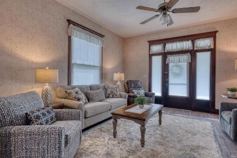 1502 Hollywood Avenue Evansville IN 47712