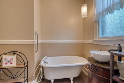 1502 Hollywood Avenue Evansville IN 47712