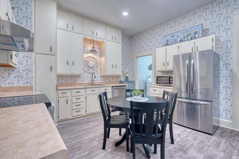 1502 Hollywood Avenue Evansville IN 47712