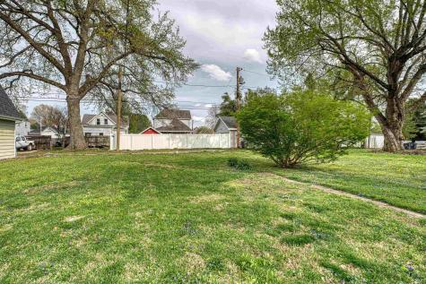 1502 Hollywood Avenue Evansville IN 47712