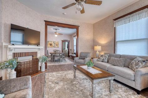 1502 Hollywood Avenue Evansville IN 47712