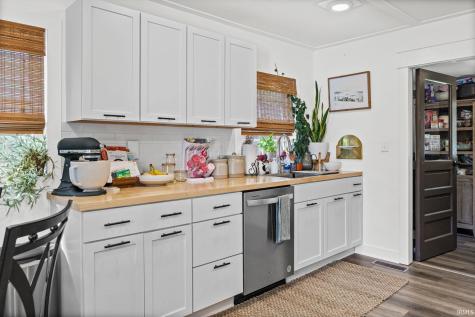 323 E Madison Street Delphi IN 46923