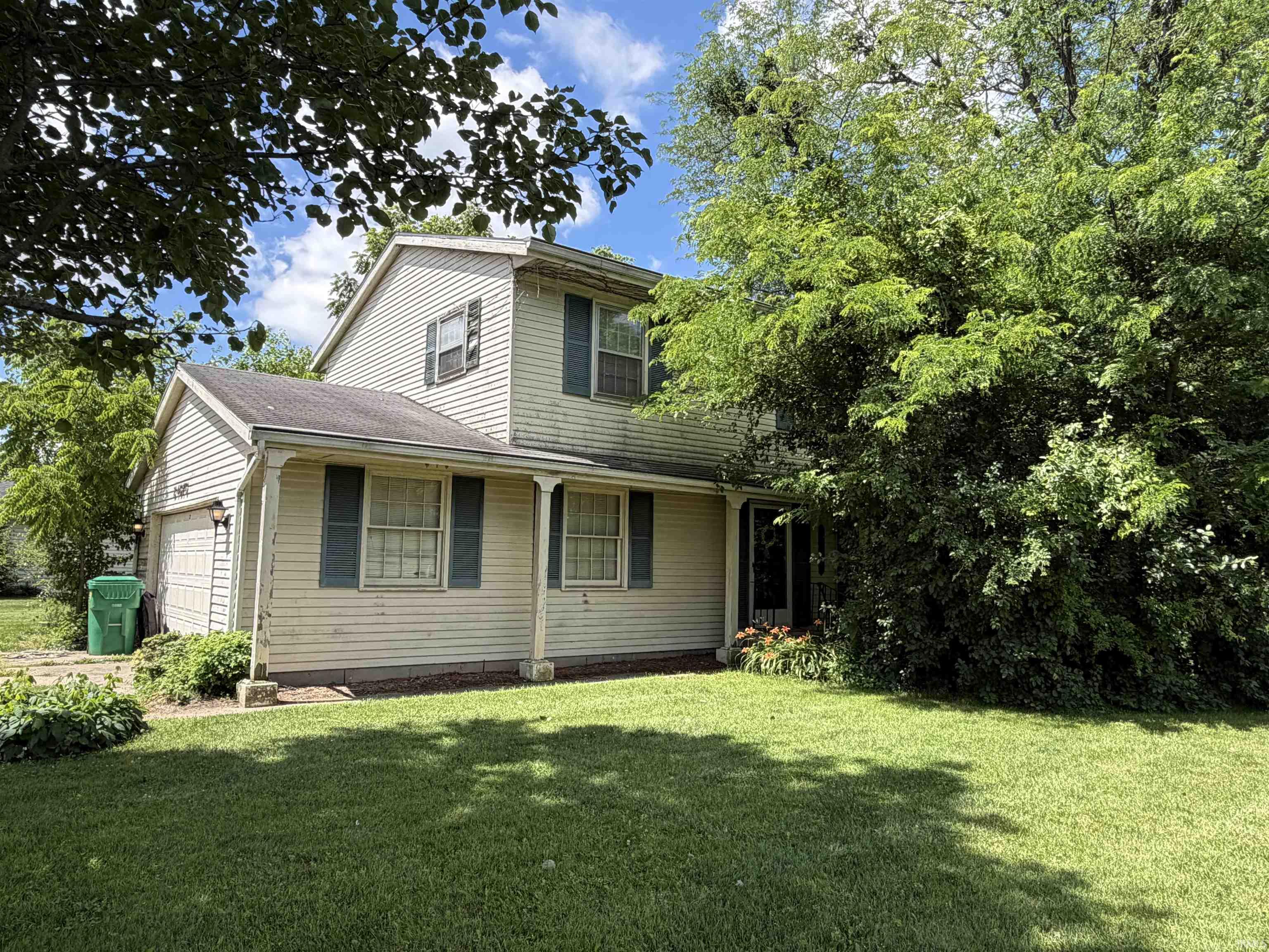 24676 Elmhurst Drive Elkhart IN 46517