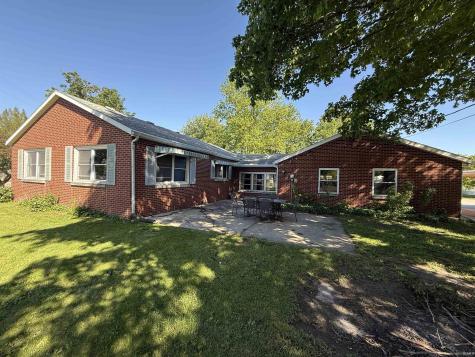 119 E Beckley Street Royal Center IN 46978