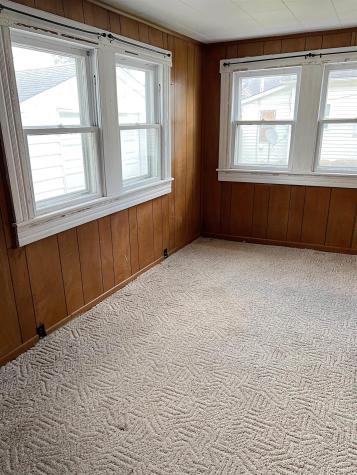 80 F St NW Linton IN 47441