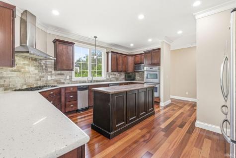 53347 Summer Breeze Drive South Bend IN 46637