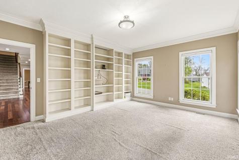 53347 Summer Breeze Drive South Bend IN 46637