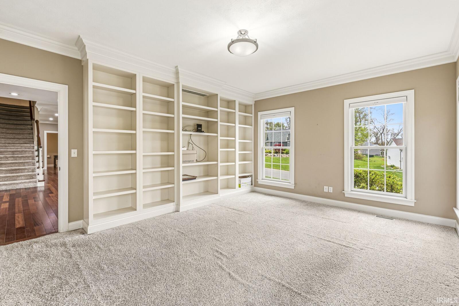 53347 Summer Breeze Drive South Bend IN 46637