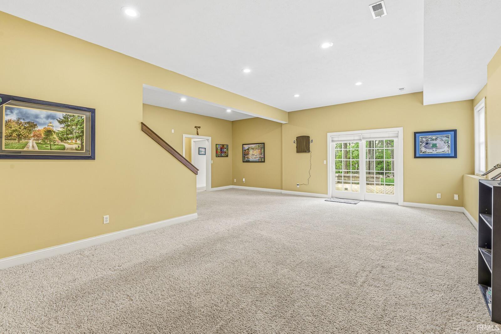 53347 Summer Breeze Drive South Bend IN 46637
