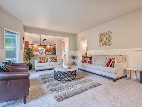 2831 Covington Hollow Trail Fort Wayne IN 46804