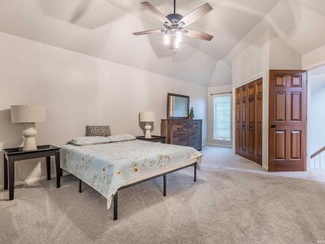 2831 Covington Hollow Trail Fort Wayne IN 46804