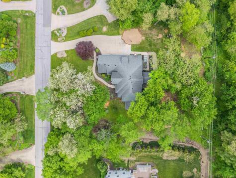 2831 Covington Hollow Trail Fort Wayne IN 46804