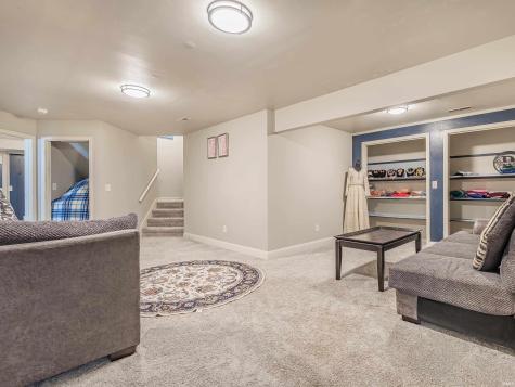 2831 Covington Hollow Trail Fort Wayne IN 46804