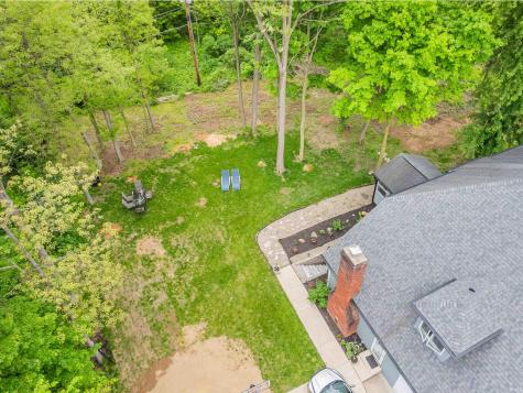 2831 Covington Hollow Trail Fort Wayne IN 46804
