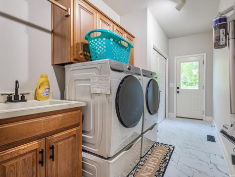 2831 Covington Hollow Trail Fort Wayne IN 46804