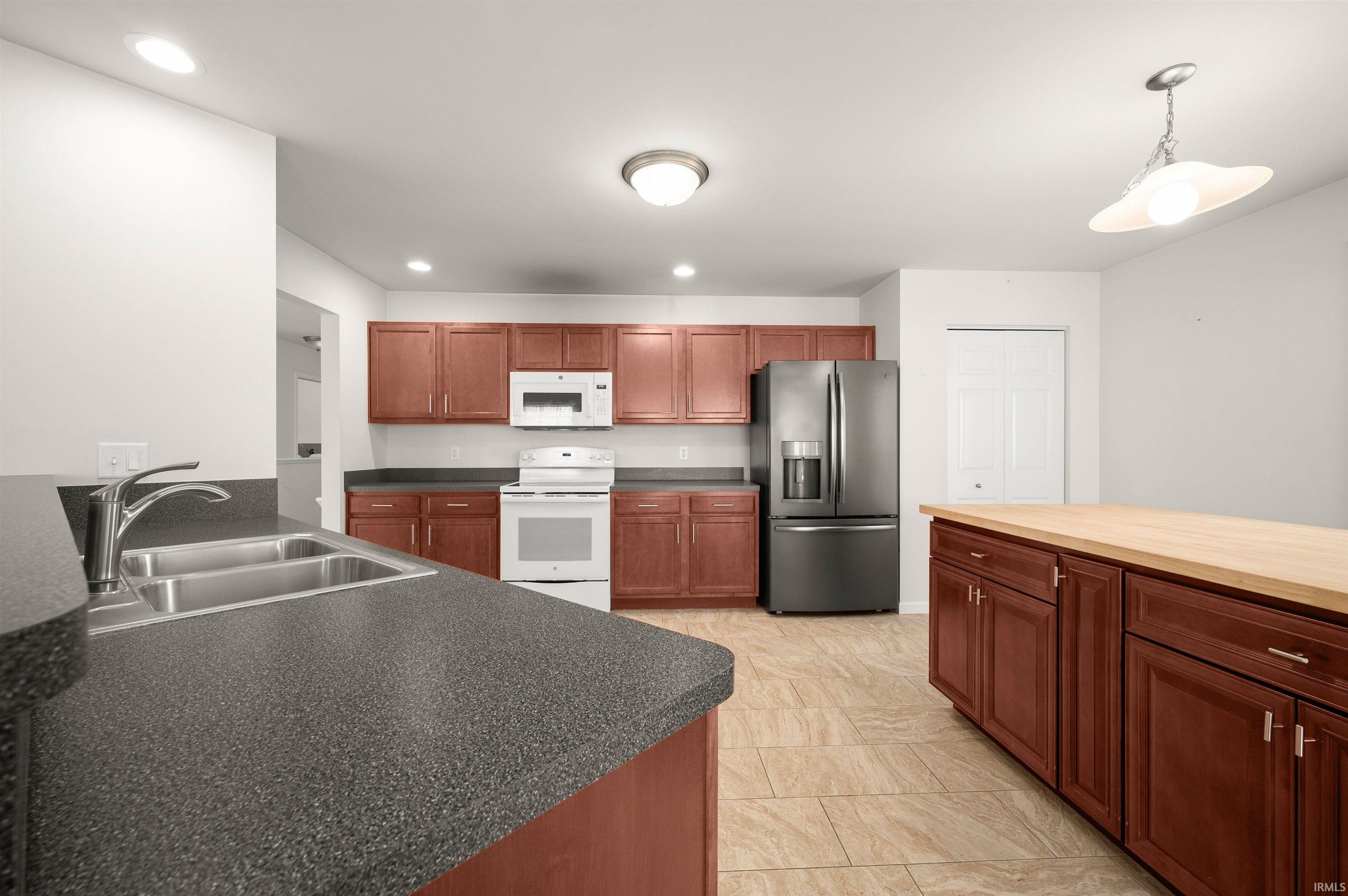 54841 Baton Rouge Court Osceola IN 46561