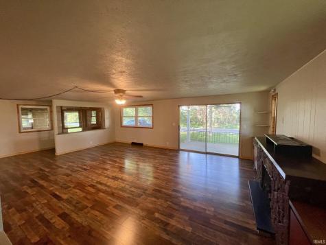 2111 N 200 E Road Winamac IN 46996