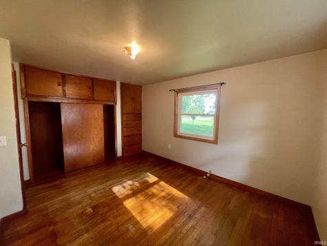 2111 N 200 E Road Winamac IN 46996