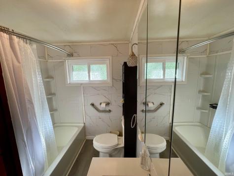 2111 N 200 E Road Winamac IN 46996