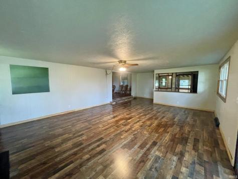 2111 N 200 E Road Winamac IN 46996