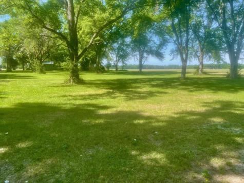 2111 N 200 E Road Winamac IN 46996