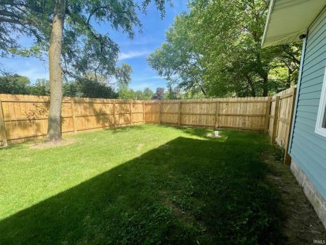 2111 N 200 E Road Winamac IN 46996