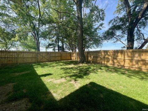 2111 N 200 E Road Winamac IN 46996