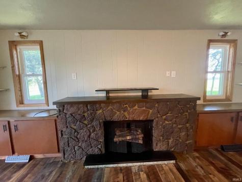 2111 N 200 E Road Winamac IN 46996
