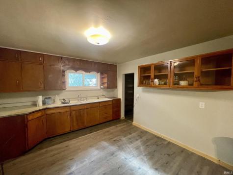 2111 N 200 E Road Winamac IN 46996