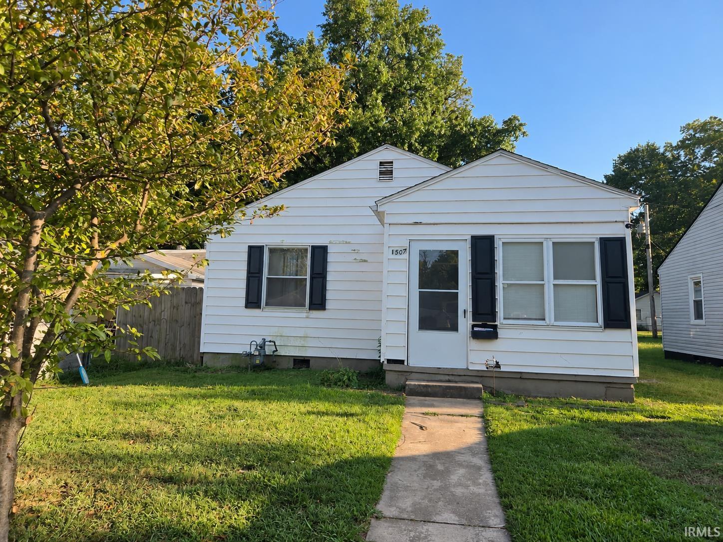 1507 Jackson Avenue Evansville IN 47714