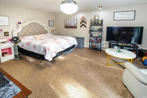 1827 N Saint Joseph Avenue Evansville IN 47720