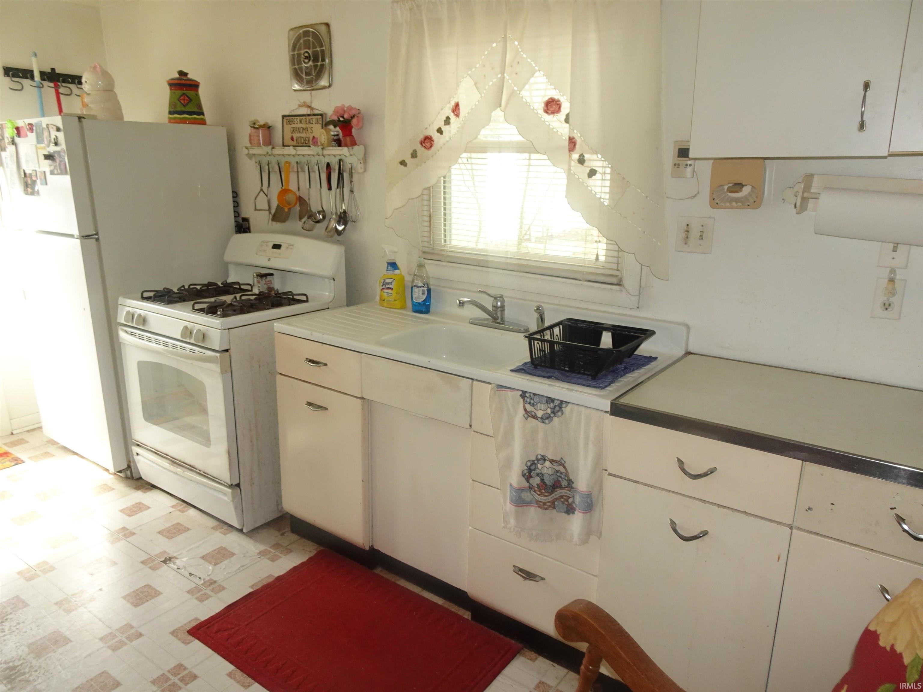 4260 E 190 N Knox IN 46534