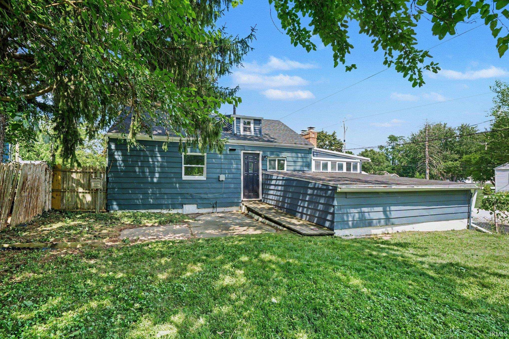 1802 W Ewing Avenue South Bend IN 46613