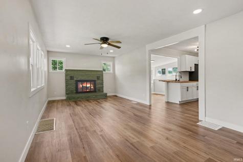 1802 W Ewing Avenue South Bend IN 46613