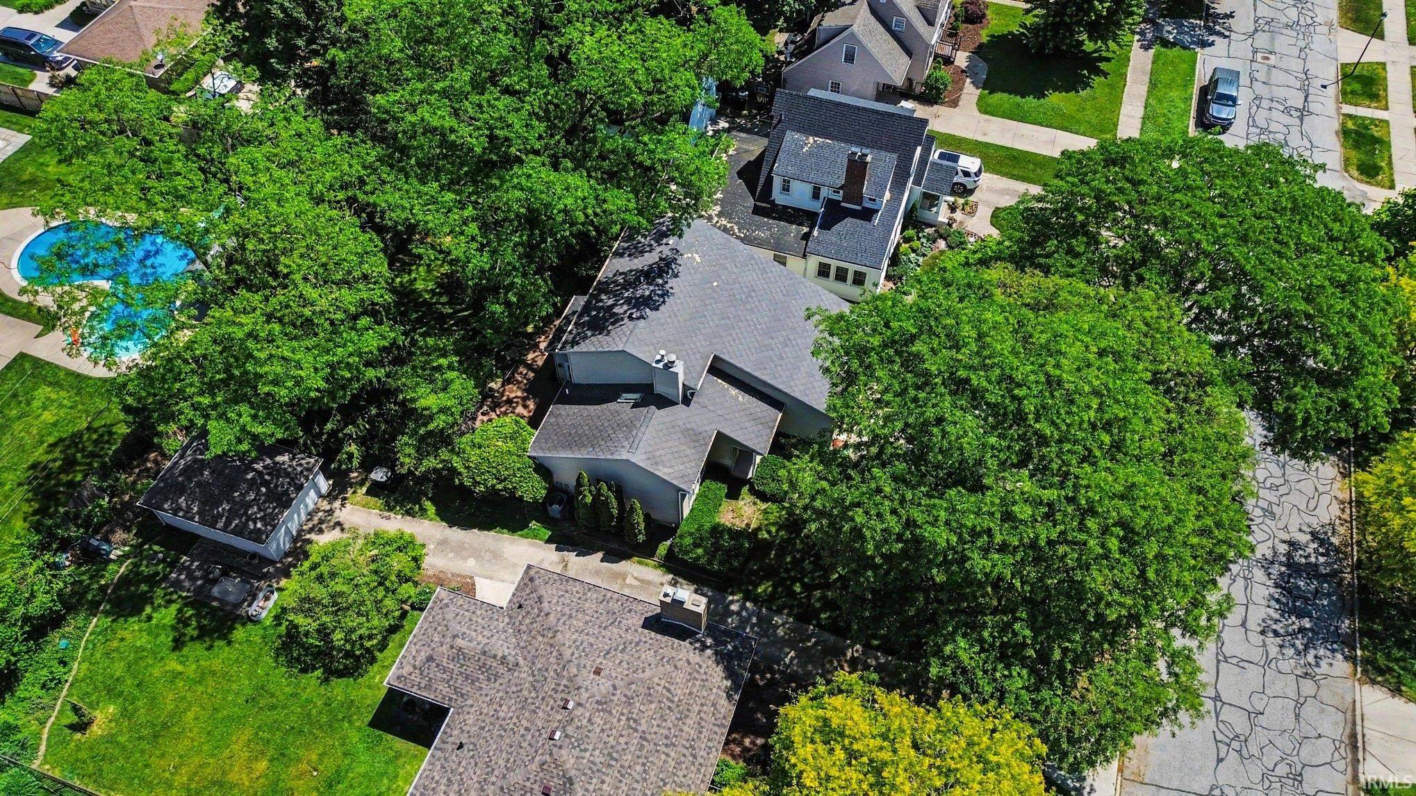 1811 E Madison Street South Bend IN 46617