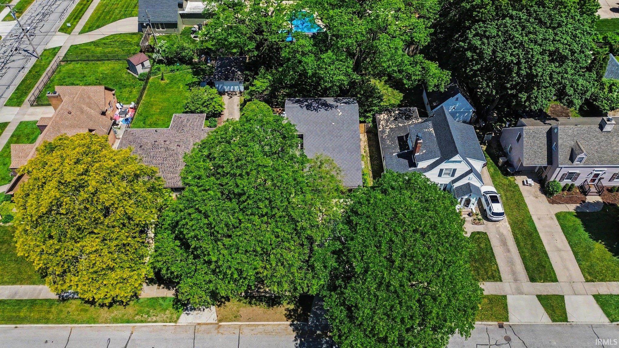 1811 E Madison Street South Bend IN 46617