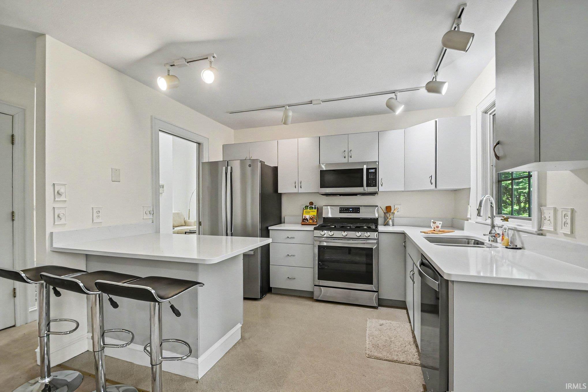 1811 E Madison Street South Bend IN 46617