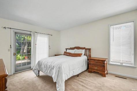 1811 E Madison Street South Bend IN 46617