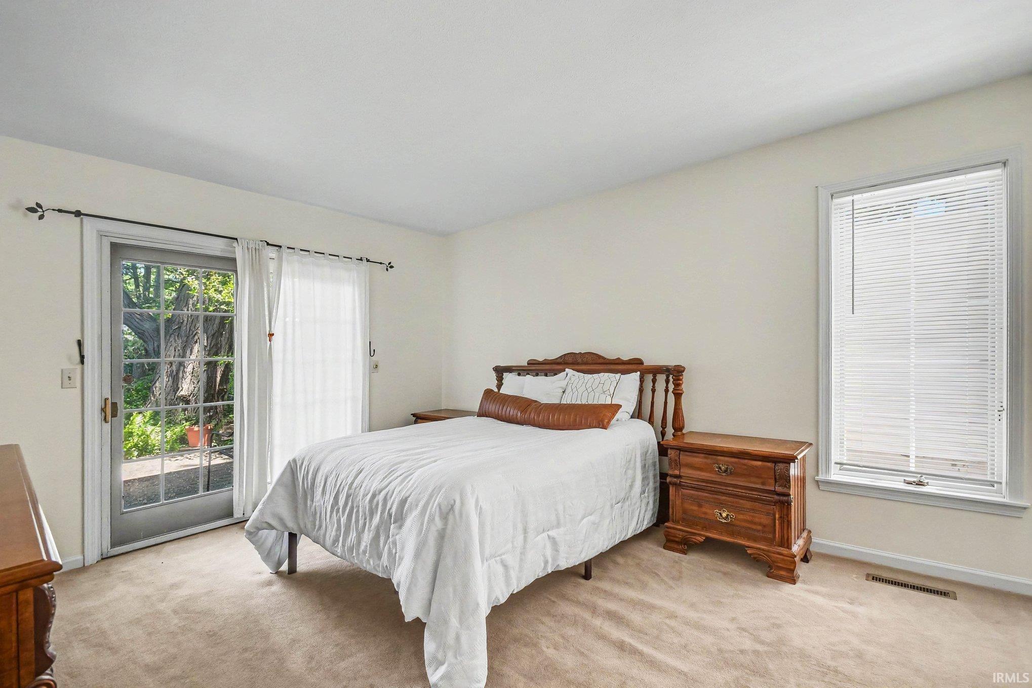 1811 E Madison Street South Bend IN 46617
