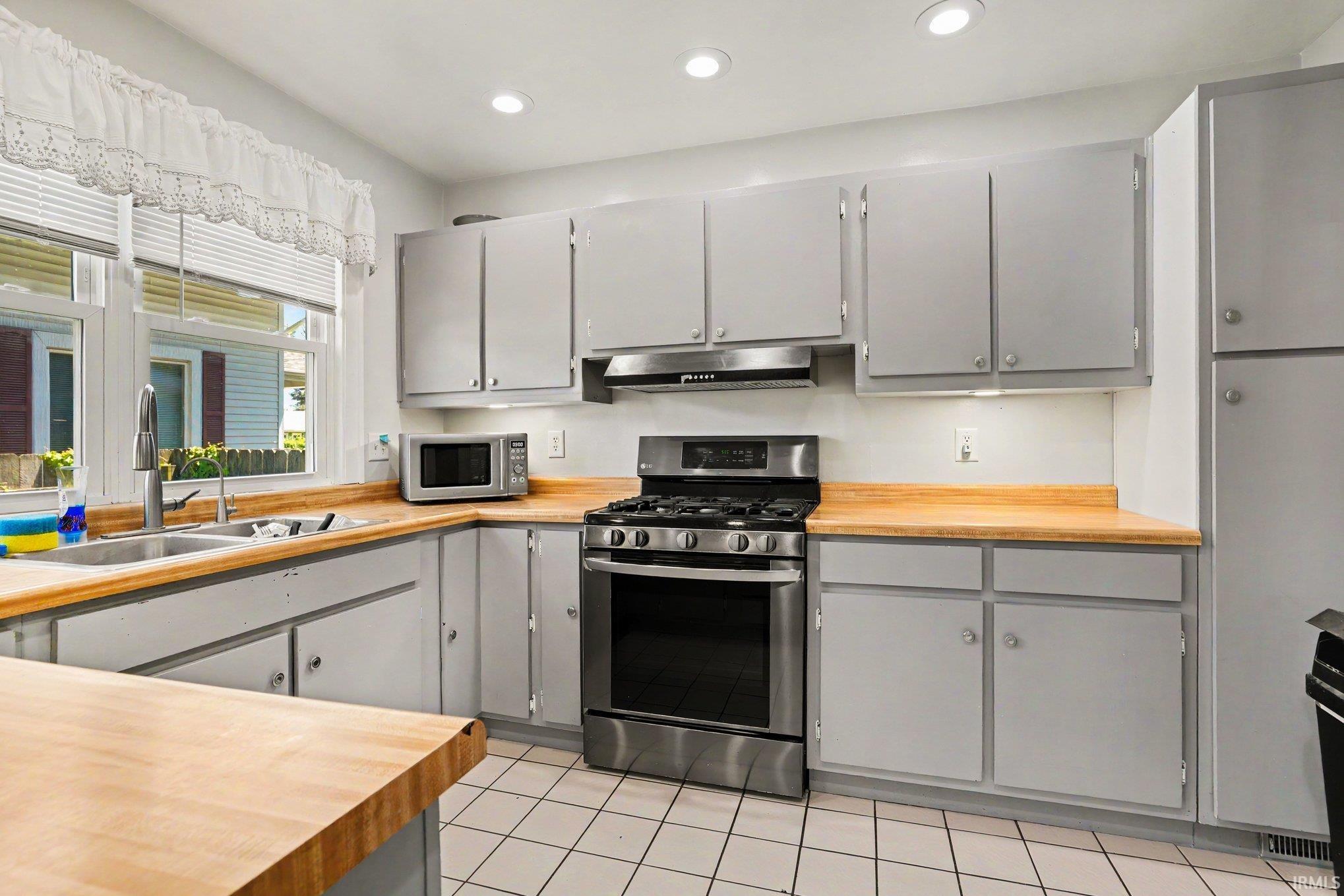 815 E Donald Street South Bend IN 46613