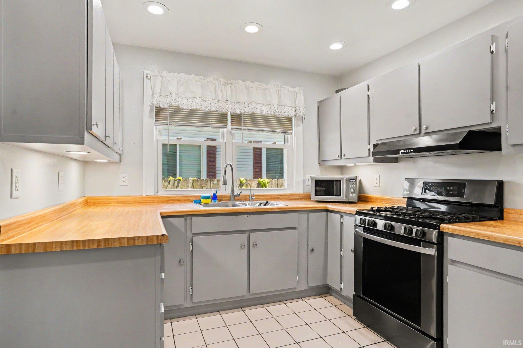 815 E Donald Street South Bend IN 46613