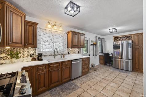 291 W Davis Street Bloomfield IN 47424