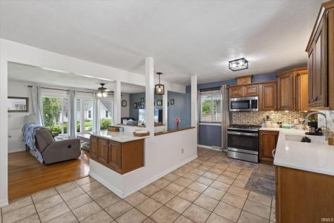 291 W Davis Street Bloomfield IN 47424
