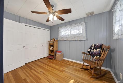 291 W Davis Street Bloomfield IN 47424