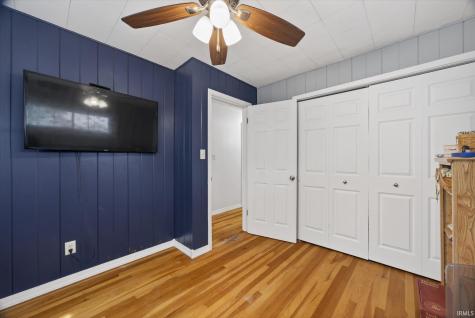 291 W Davis Street Bloomfield IN 47424