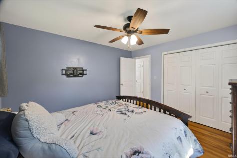 291 W Davis Street Bloomfield IN 47424