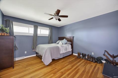 291 W Davis Street Bloomfield IN 47424