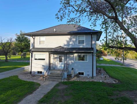321 E 13th Street Winamac IN 46996